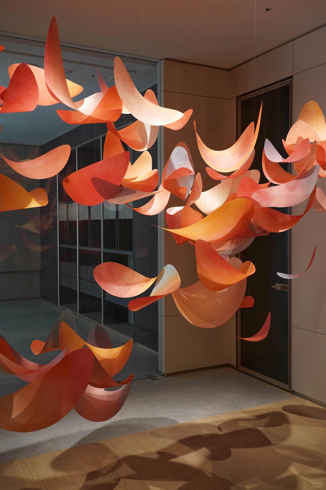 Xiaohongshu Design Open Mic | The Art of Gradient & Translucent Blending| Installation art lostpeach
