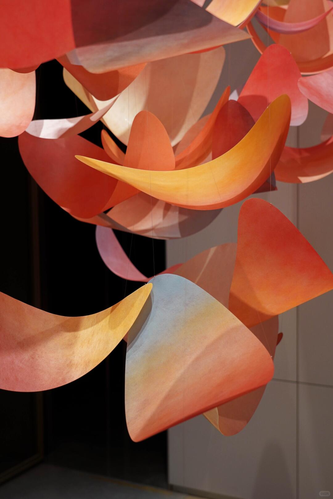 Xiaohongshu Design Open Mic | The Art of Gradient & Translucent Blending| Installation art lostpeach