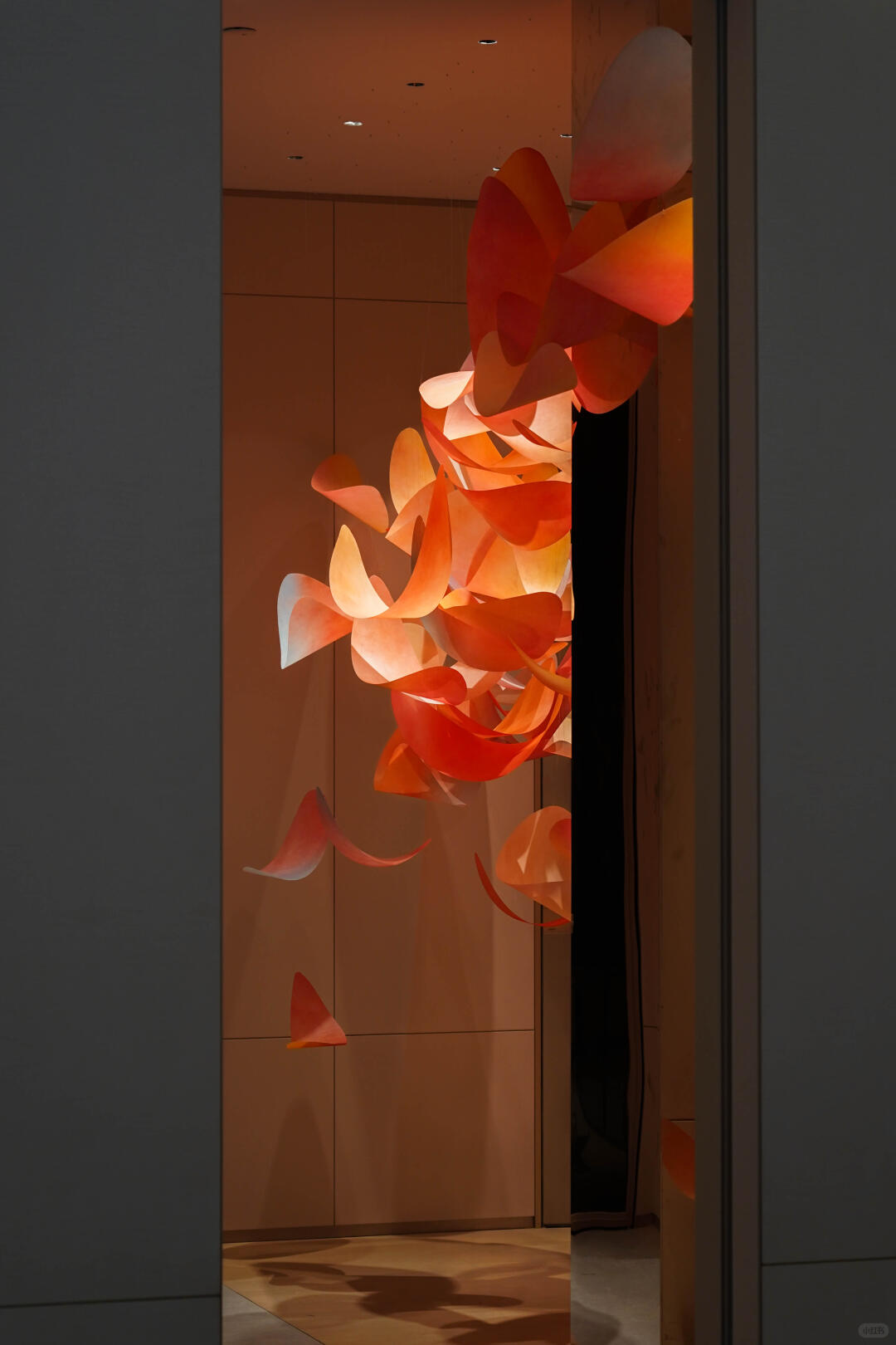 Xiaohongshu Design Open Mic | The Art of Gradient & Translucent Blending| Installation art lostpeach