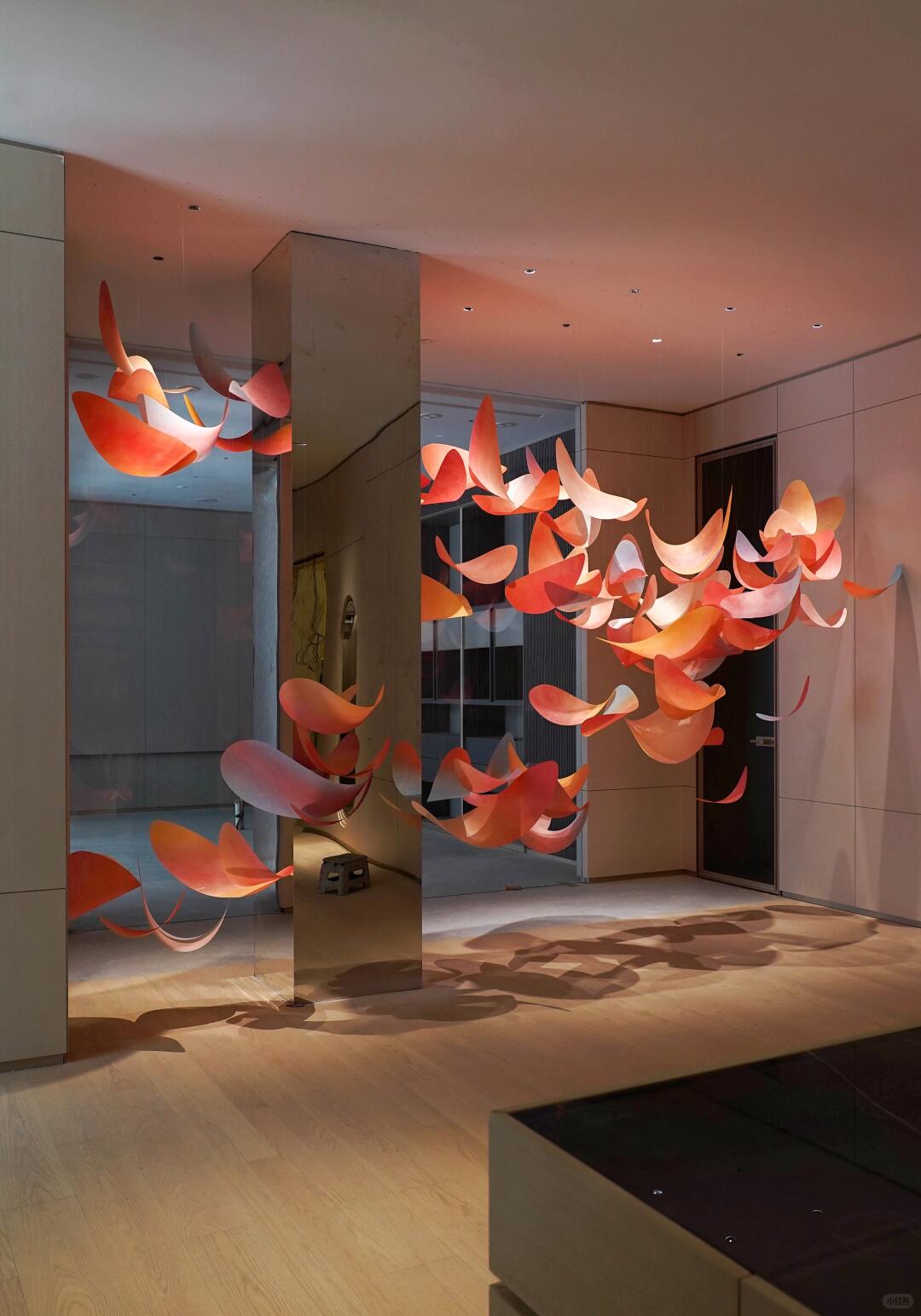 Xiaohongshu Design Open Mic | The Art of Gradient & Translucent Blending| Installation art lostpeach