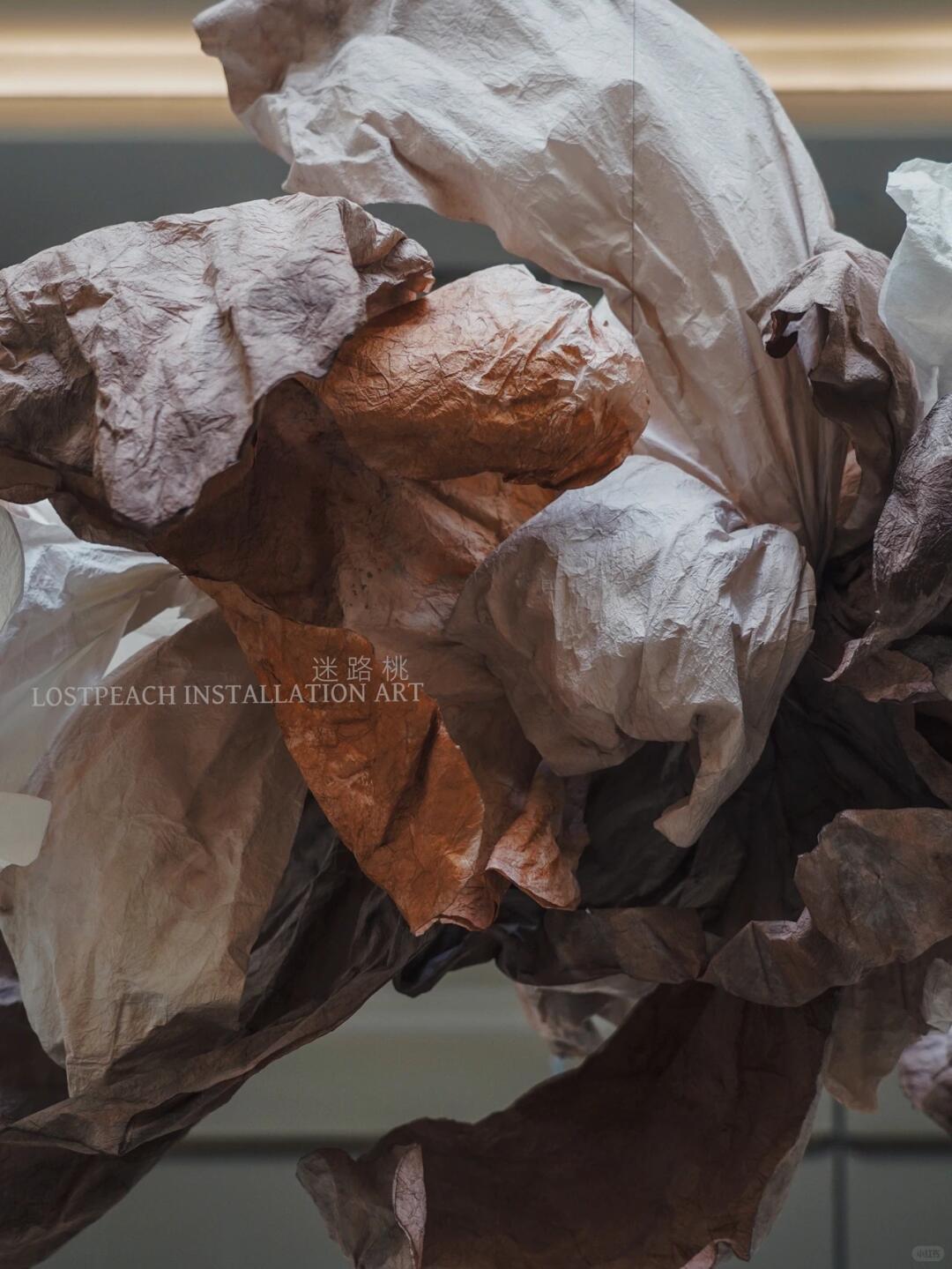 Rich Oil Painting Texture Art Installation | The Infinite Possibilities of Paper Art| Installation art lostpeach
