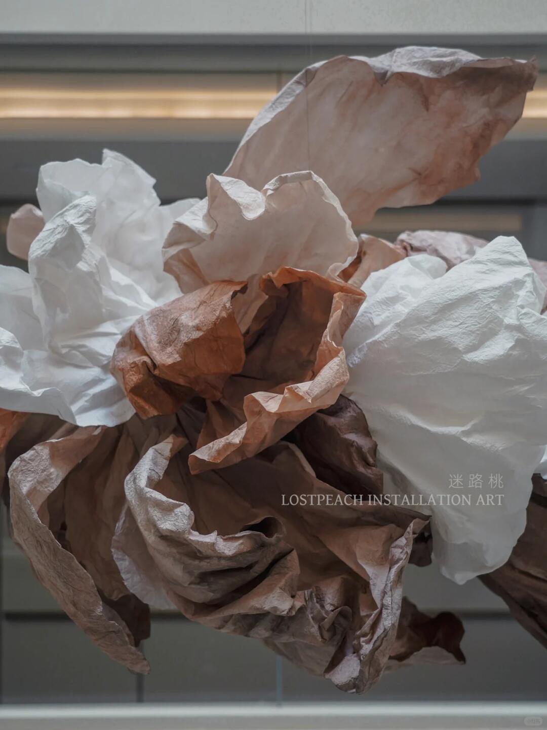 Rich Oil Painting Texture Art Installation | The Infinite Possibilities of Paper Art| Installation art lostpeach