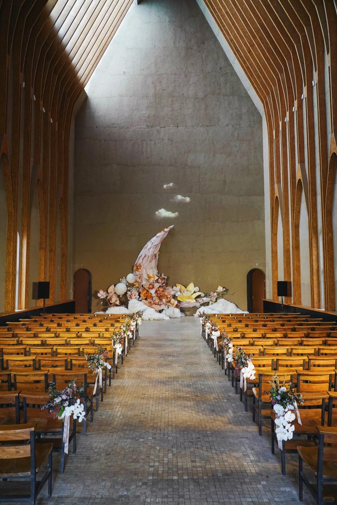 Seasons, Clouds, and Moon: A Mind-Bending Fusion of Seasonal Themes | Installation Art| Installation art lostpeach