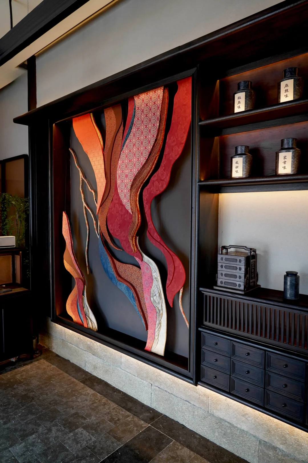 以蜀锦之河，赴一场山海之约 | 非遗艺术装置 - 图片6