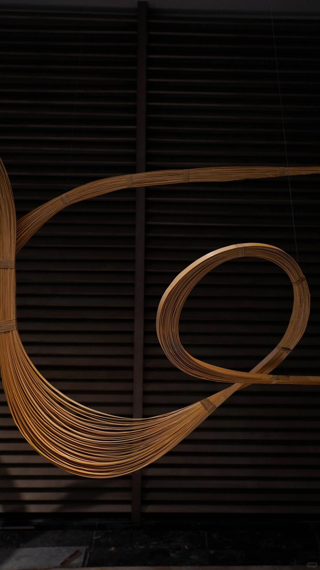 艺术审美,用竹线条勾勒山影 | 空间装置艺术 - 图片3