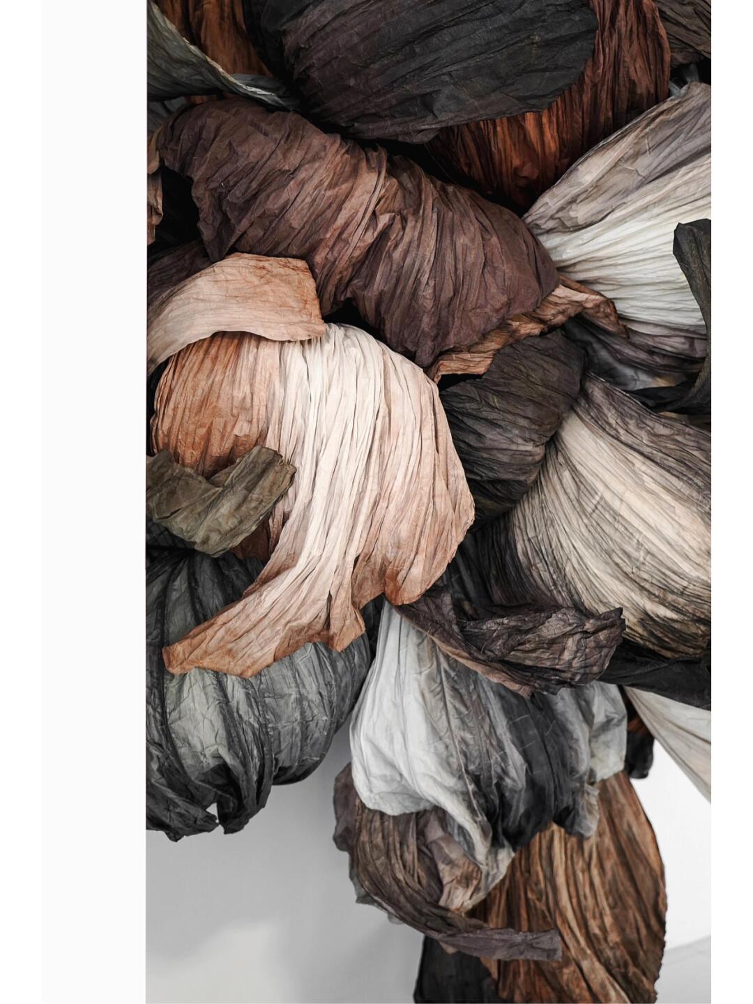 装置艺术 | 深秋的离别,枯叶在风中的演绎 - 图片10