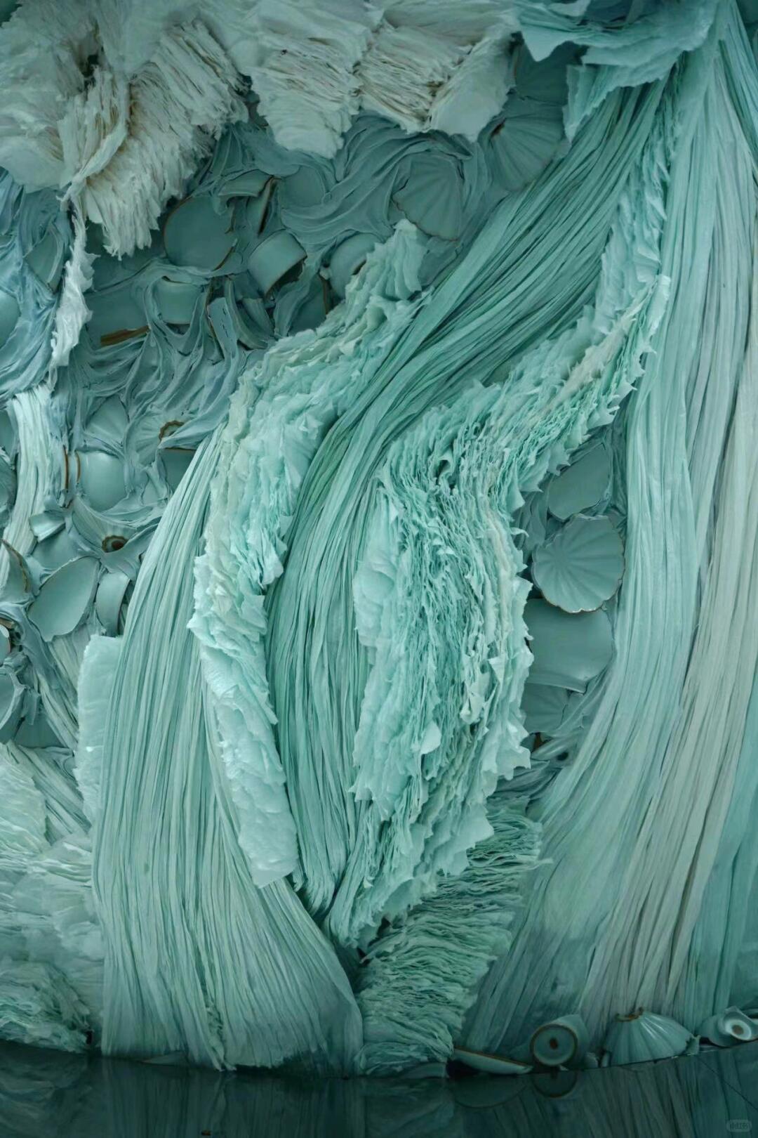 用千片碎汝瓷,刻画唯美宋代美学 | 装置艺术 - 图片11