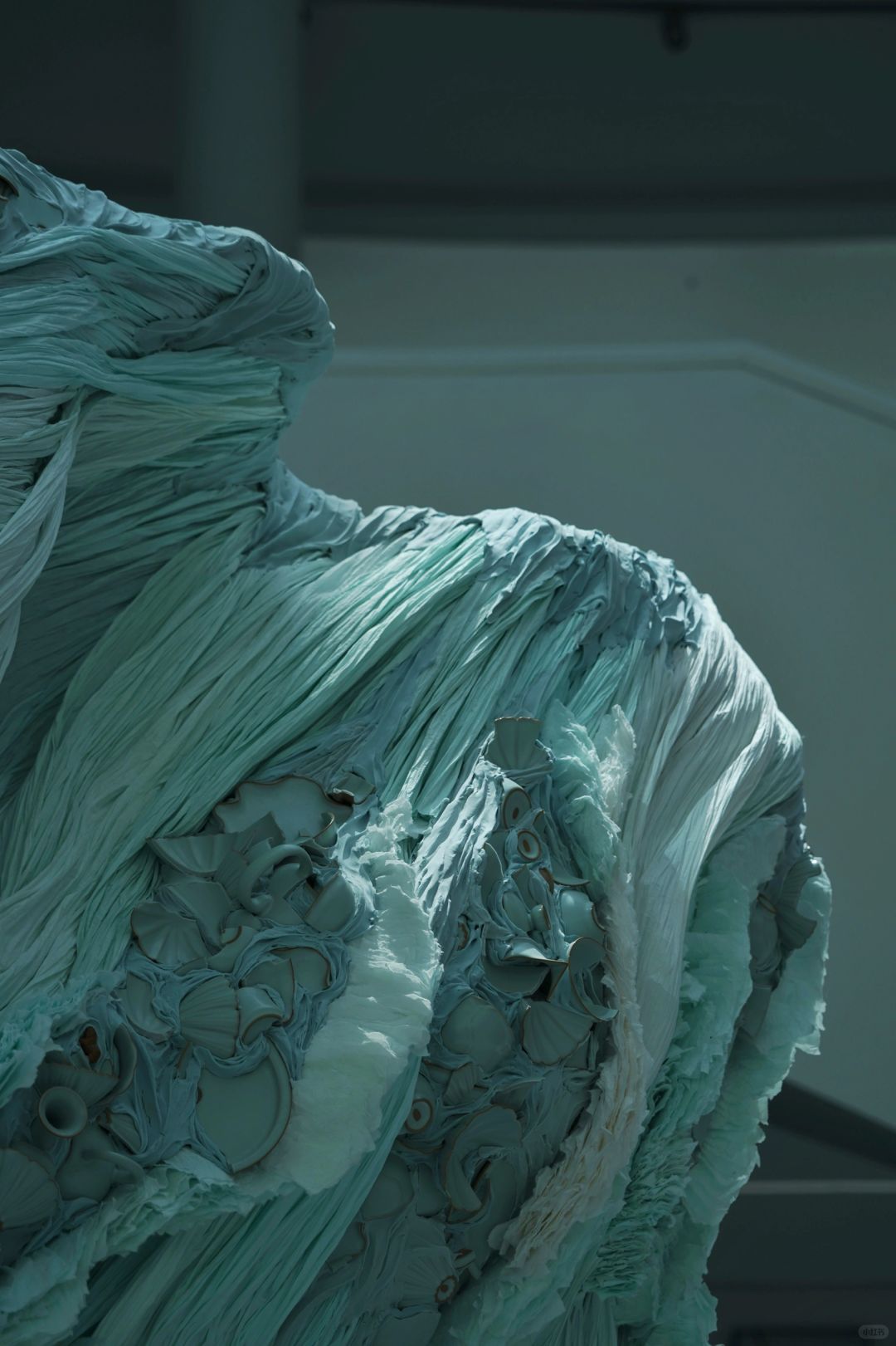 用千片碎汝瓷,刻画唯美宋代美学 | 装置艺术 - 图片2