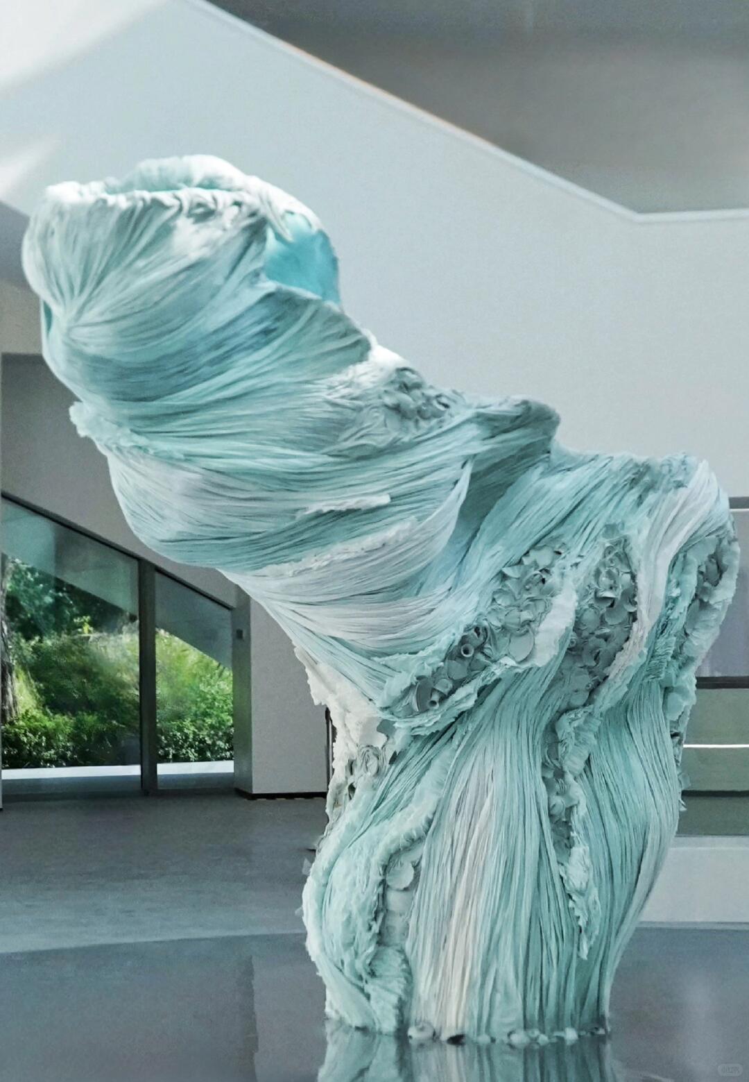 用千片碎汝瓷,刻画唯美宋代美学 | 装置艺术 - 图片5