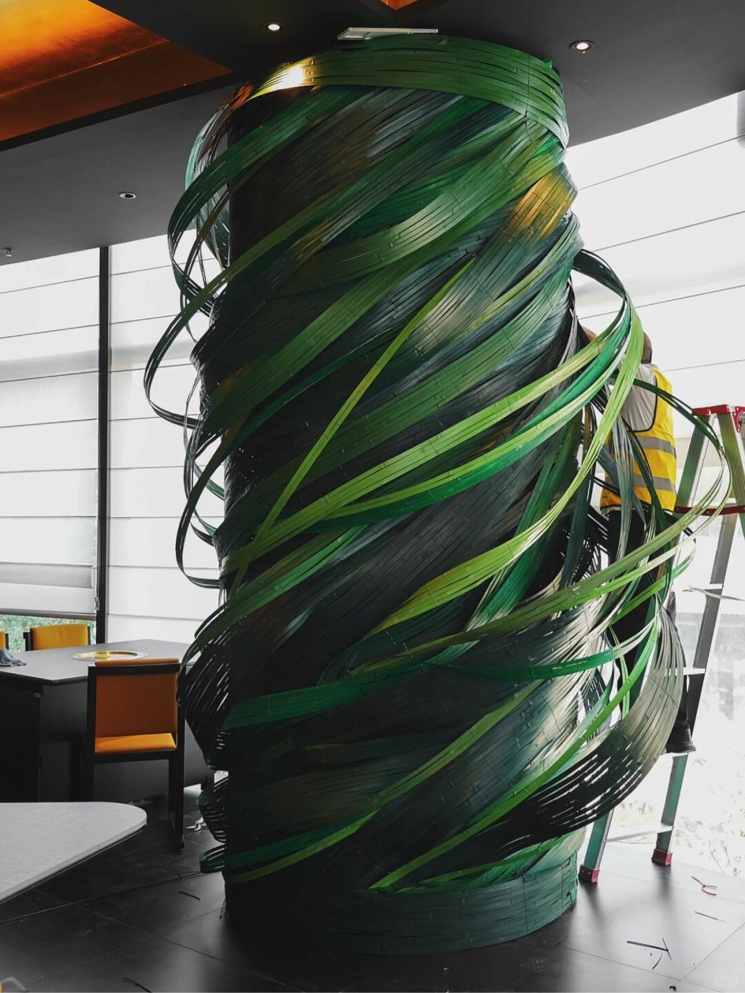 Suspending the Hidden Column | Leisurely Rosemary| Installation art lostpeach