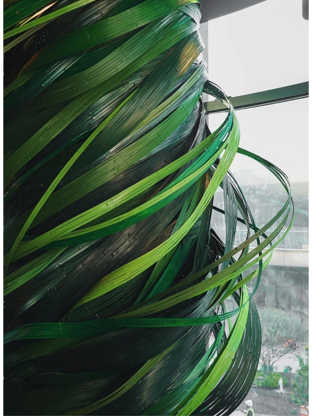Suspending the Hidden Column | Leisurely Rosemary| Installation art lostpeach