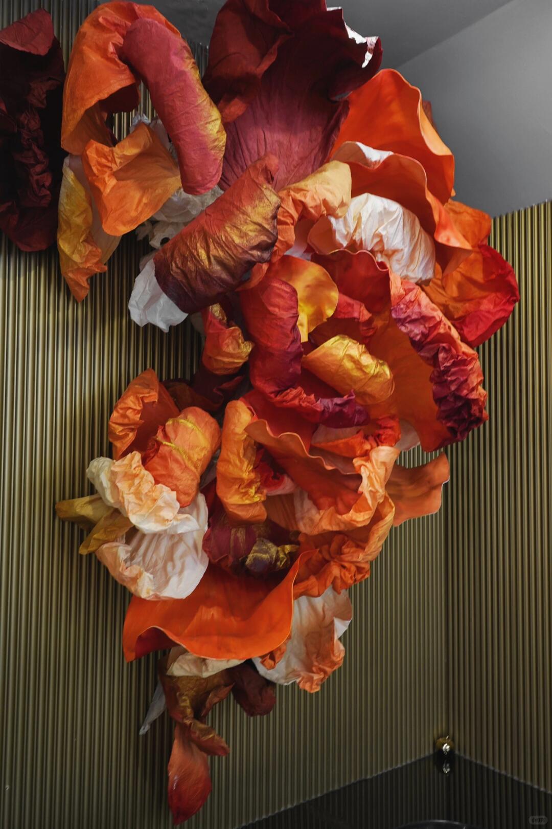 Flamboyant and Passionate, Floral Yet Not | Chinese-style Art Installation| Installation art lostpeach
