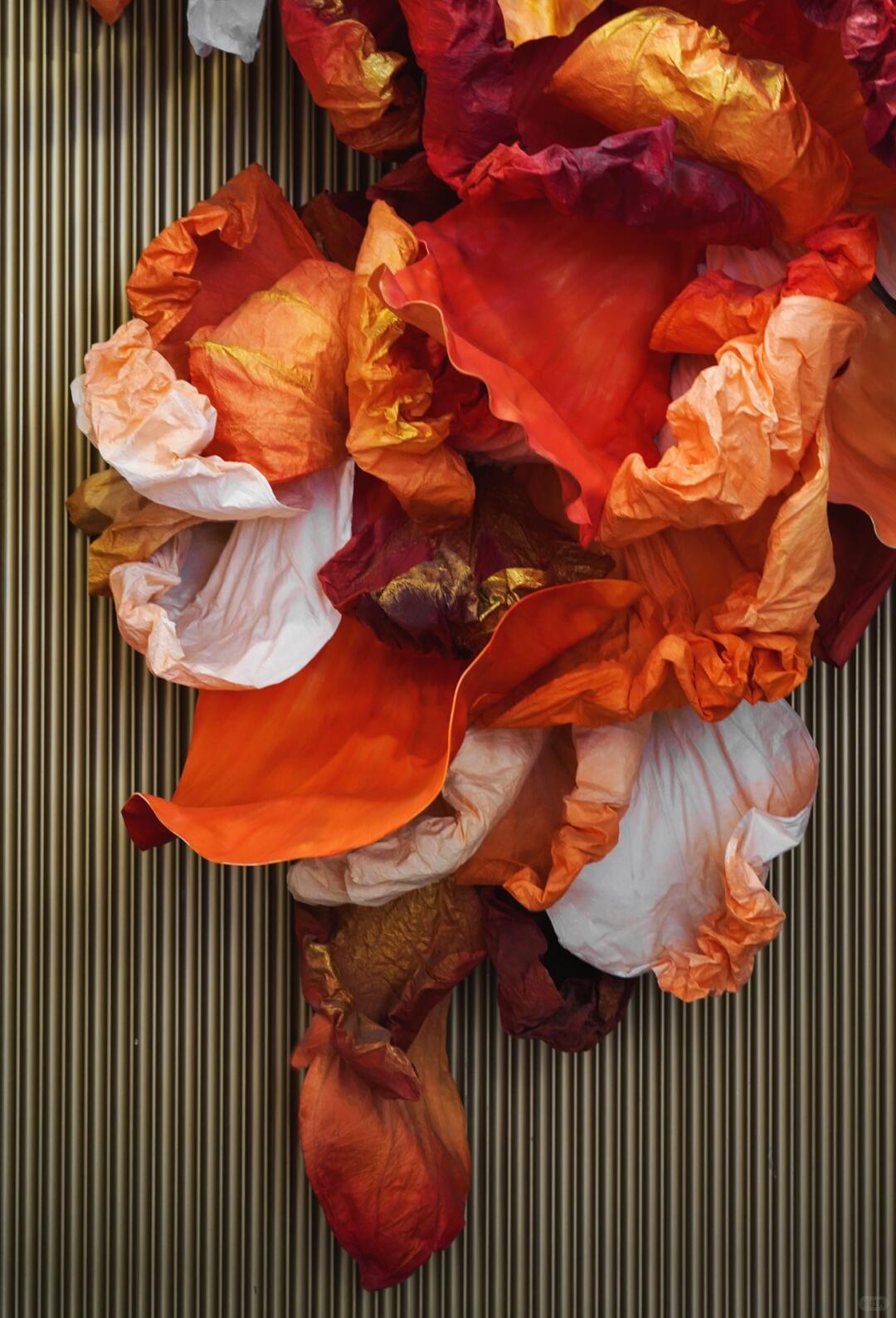 Flamboyant and Passionate, Floral Yet Not | Chinese-style Art Installation| Installation art lostpeach